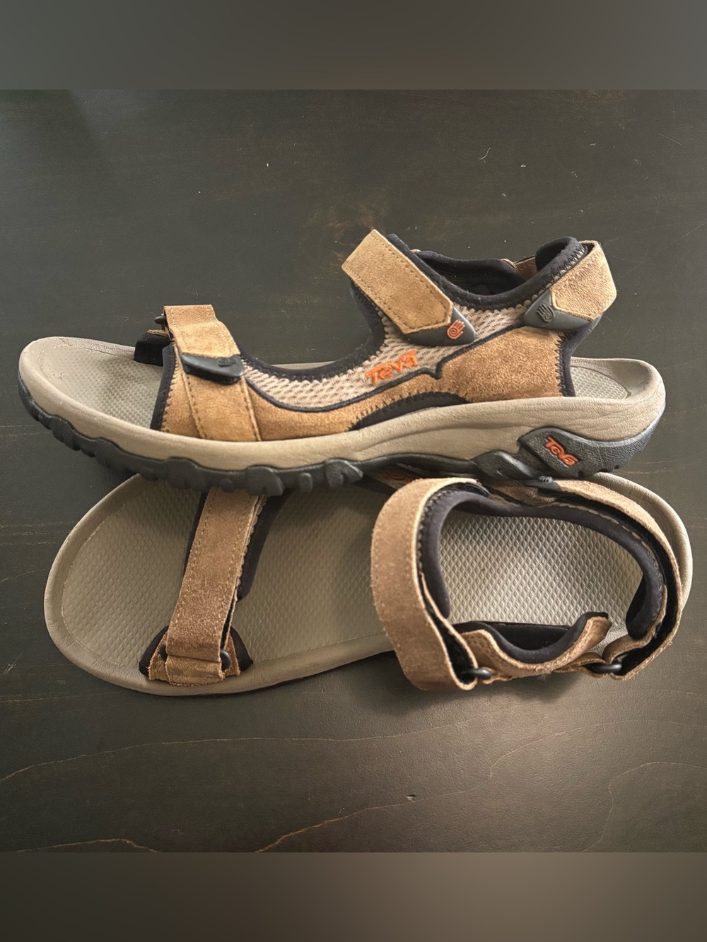 Teva Men’s Size 9 Tan and Black Suede Mozel Sport Sandals EUC